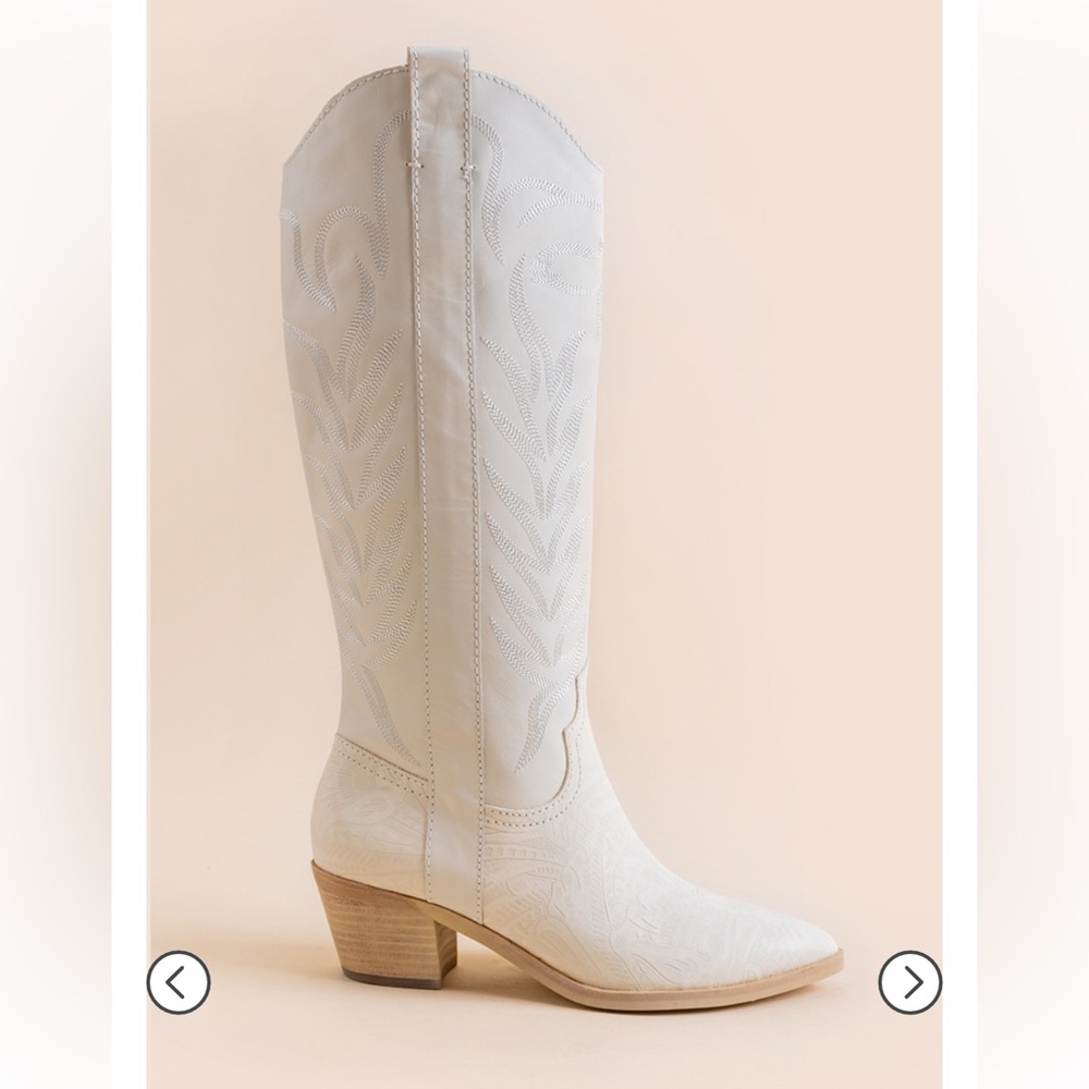 Dolce Vita Solei Boots White Ivory Western Bridal Statement Embroidered Cowboy